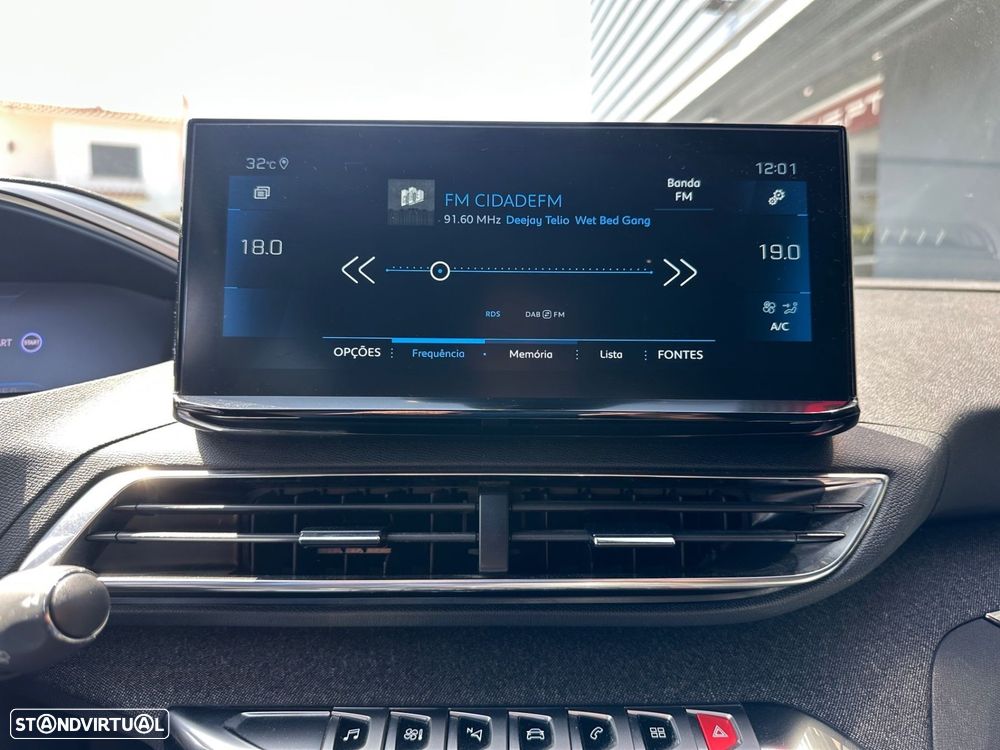 Peugeot 3008 1.2 PureTech Allure Pack - 16