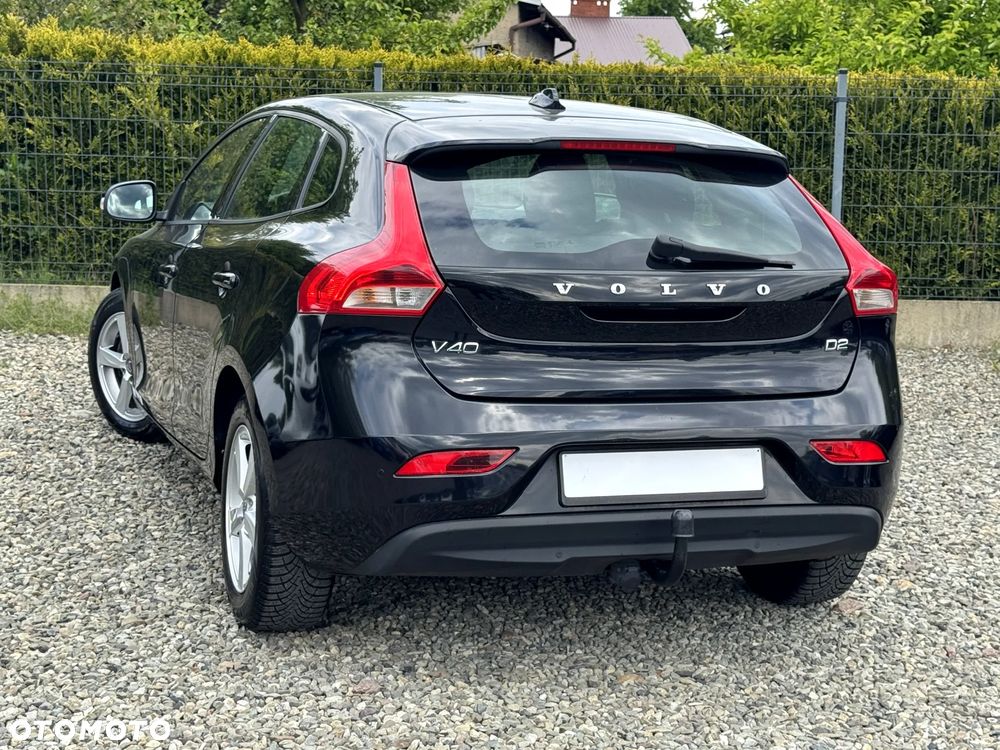 Volvo V40 D2 Momentum - 3