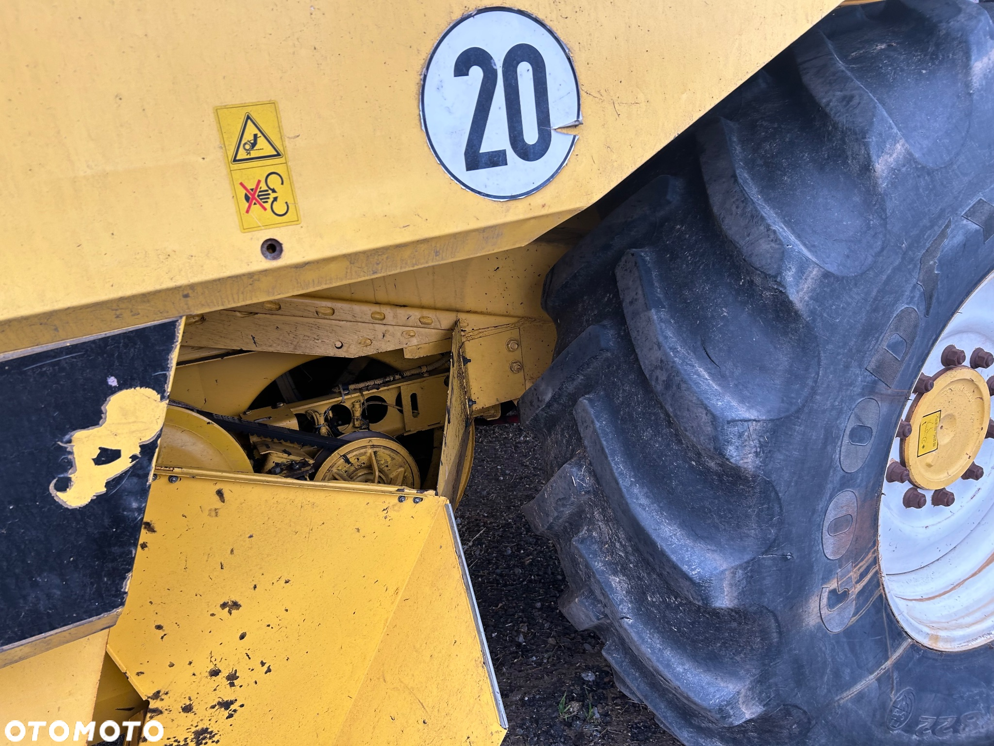 New Holland TX68 plus - 9