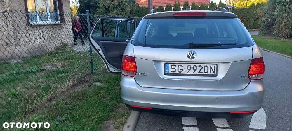 Volkswagen Golf 1.9 TDI DPF Comfortline DSG - 3