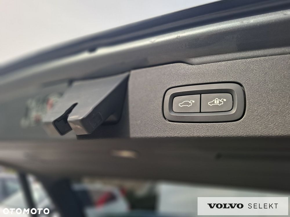 Volvo V60 Cross Country - 31