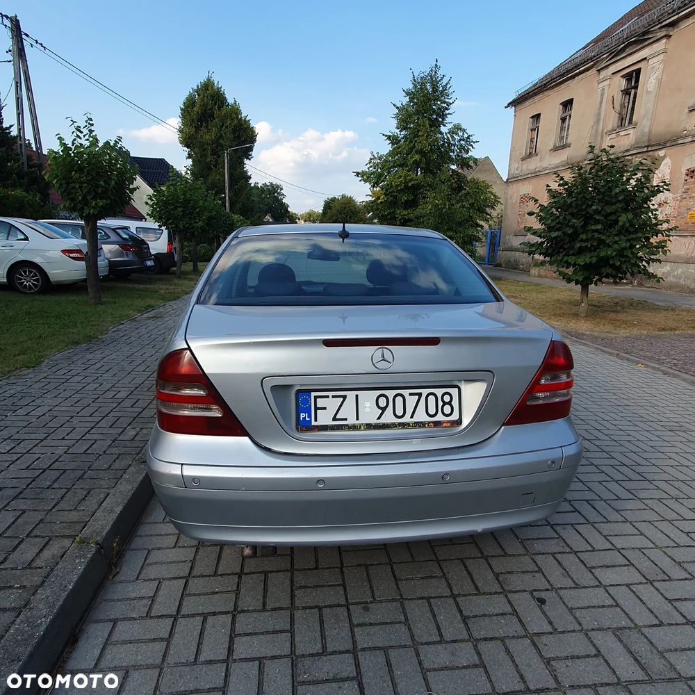 Mercedes-Benz Klasa C 180 Kompressor Automatik Classic - 3