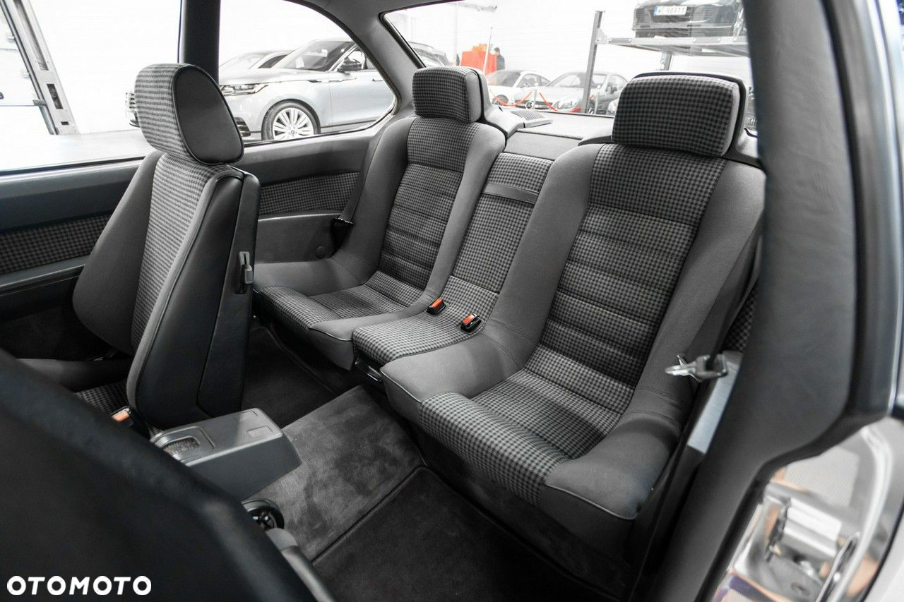 BMW Seria 6 - 34