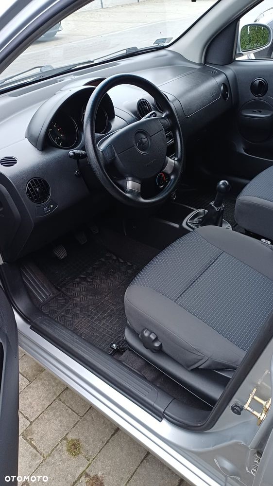Chevrolet Aveo - 3