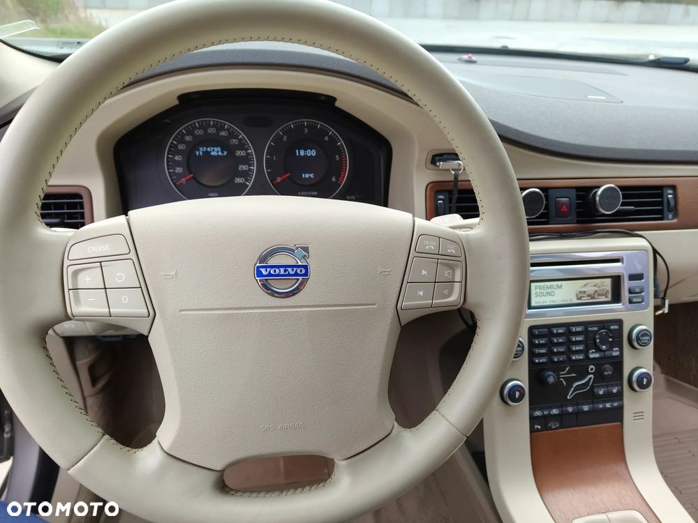 Volvo XC 70 - 10