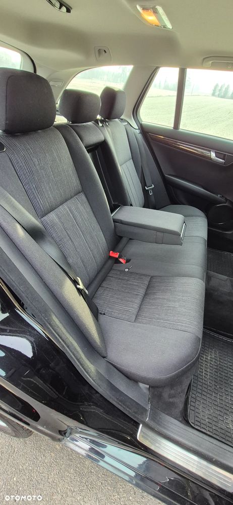 Mercedes-Benz Klasa C 180 CGI Automatik BlueEFFICIENCY - 6