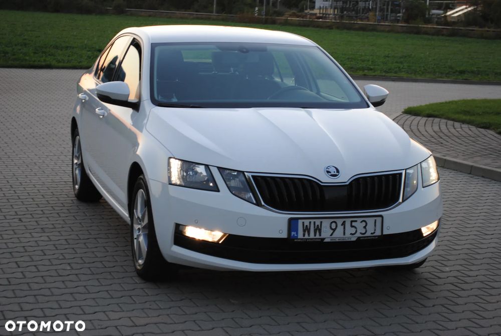 Skoda Octavia 1.5 TSI ACT Style DSG - 3