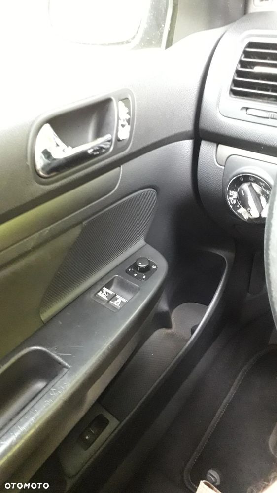 Volkswagen Golf 2004 photo 4