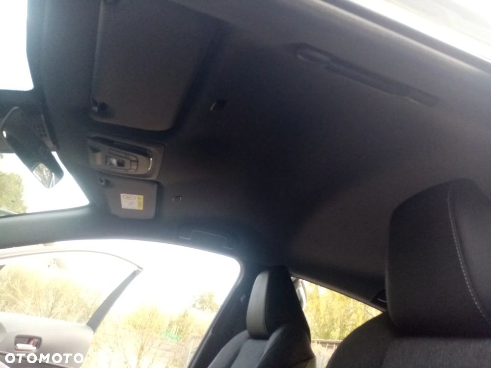 Toyota Corolla 1.8 Hybrid Style - 24