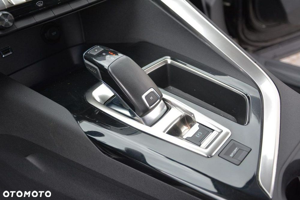 Peugeot 3008 PureTech 130 Stop & Start EAT6 Allure - 26