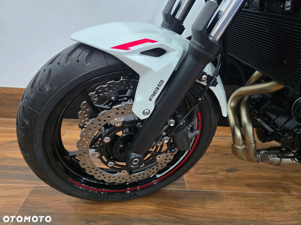 Kawasaki Z 650 - 12