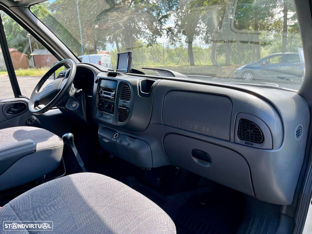 Ford Transit - 13