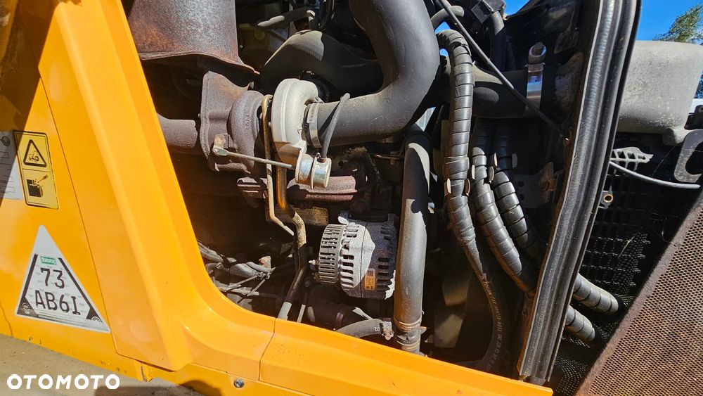 JCB 3 CX CONTRACTOR - 8