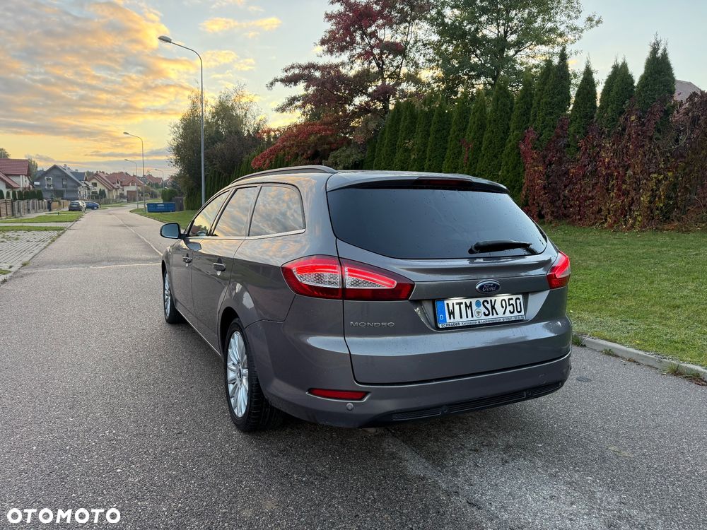 Ford Mondeo - 26