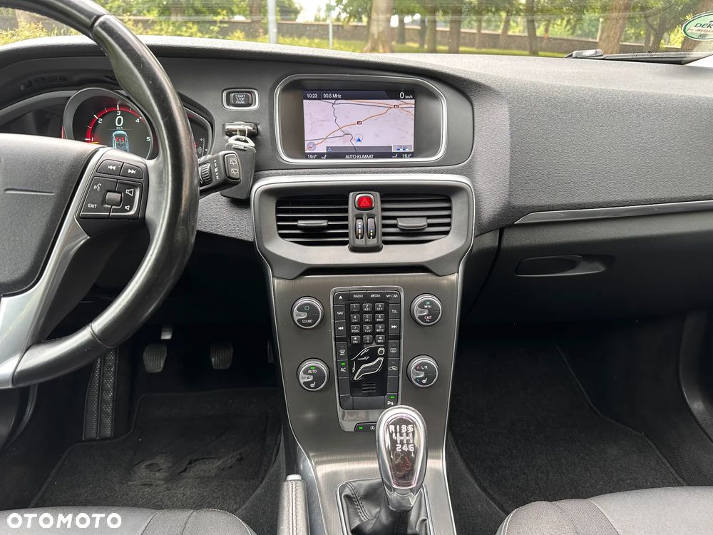 Volvo V40 D2 Summum - 35