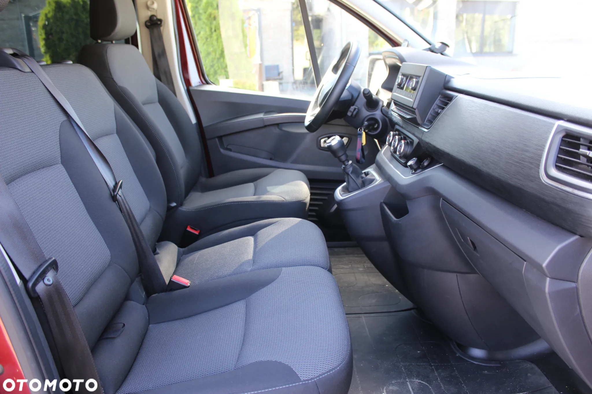 Renault Trafic 2.0 dCi L2H1 HD Extra (bryg.) - 10