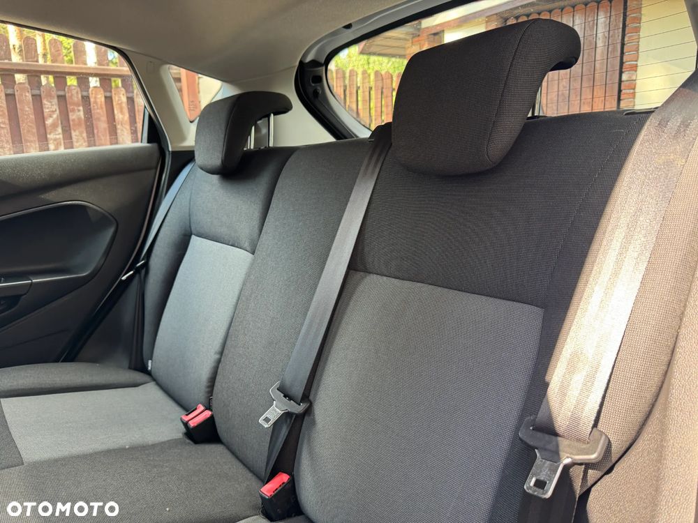 Ford Fiesta 1.25 Silver X (Ambiente) EU6 - 26
