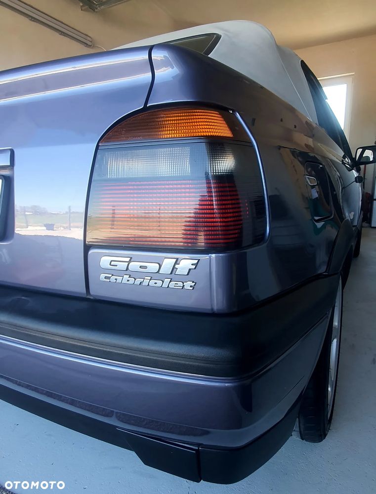 Volkswagen Golf 1.8 GT - 10