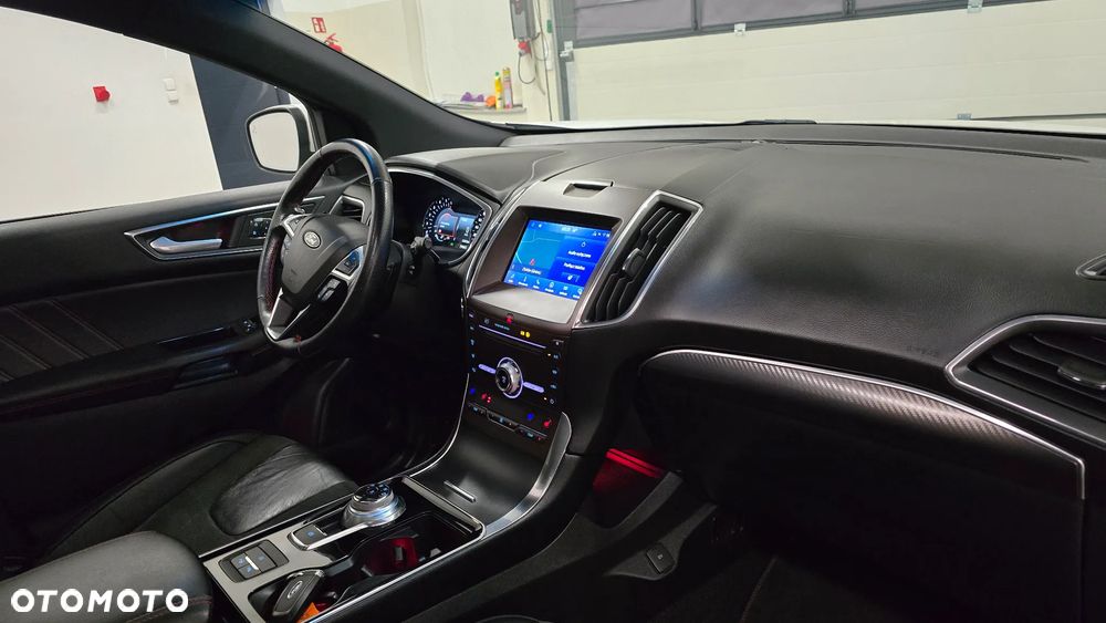 Ford Edge 2.0 EcoBlue Twin-Turbo 4WD ST-Line - 23