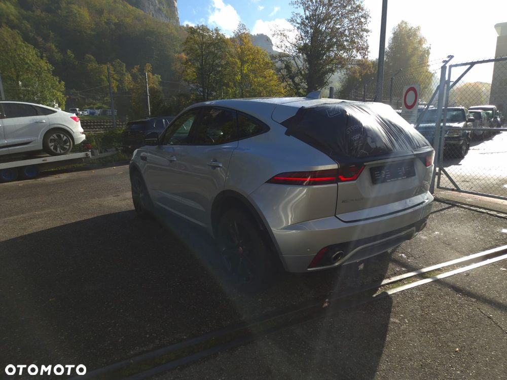 Jaguar E-Pace 2.0 P250 mHEV AWD S - 7