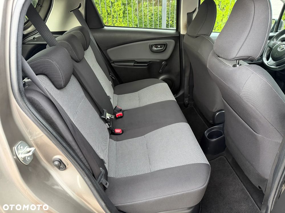 Toyota Yaris - 22