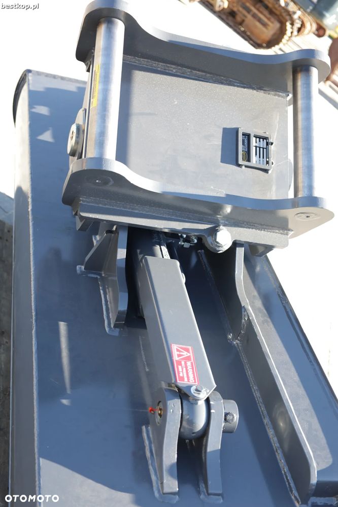 S60 Łyżka skarpowa hydrauliczna Strickland S60 0.8m3 200cm - 19