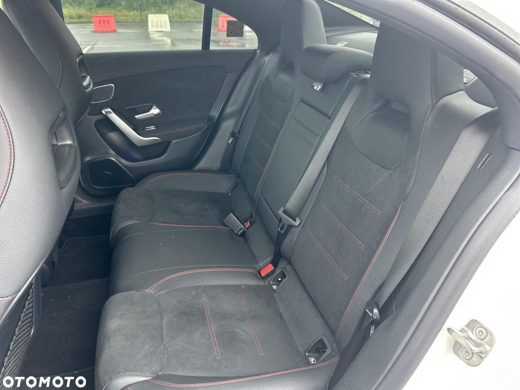 Mercedes-Benz CLA - 25