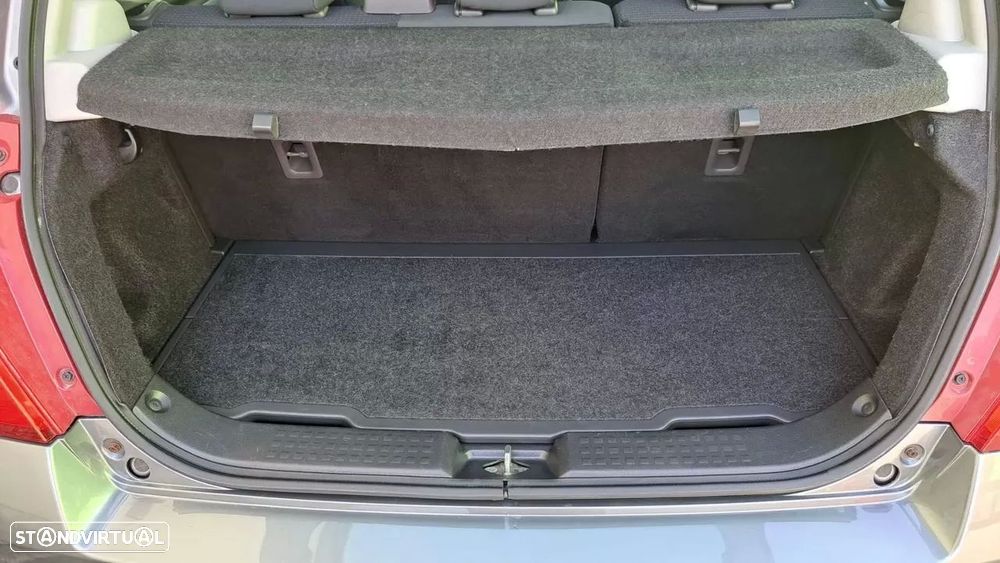 Suzuki Swift 1.3 DDiS GL - 29