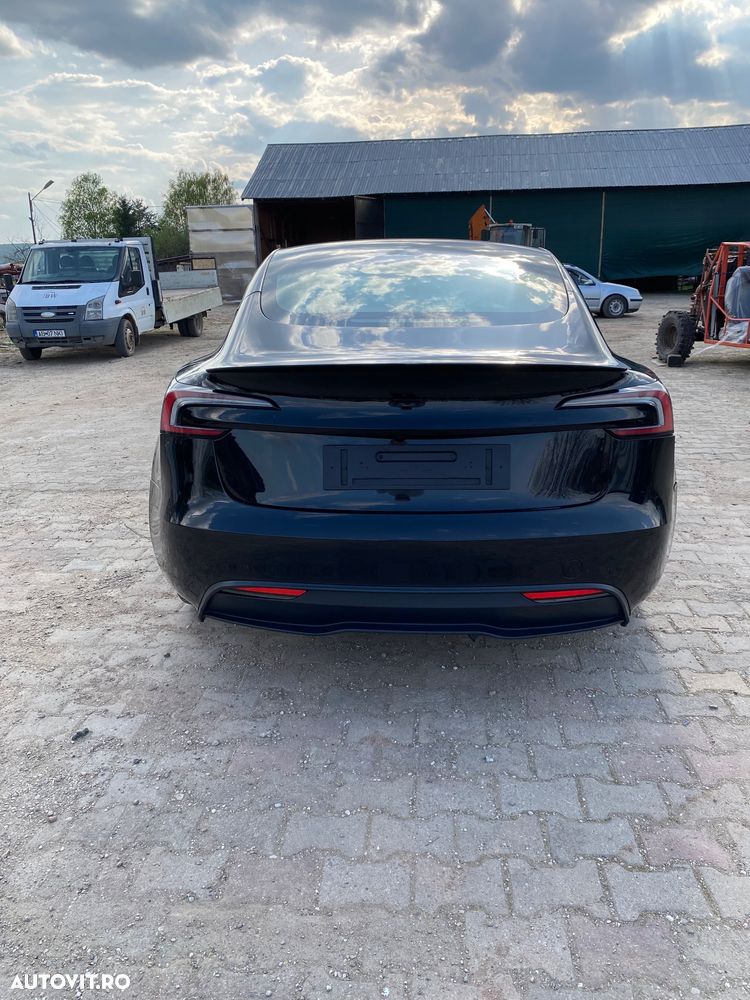 Tesla Model 3 RWD - 6