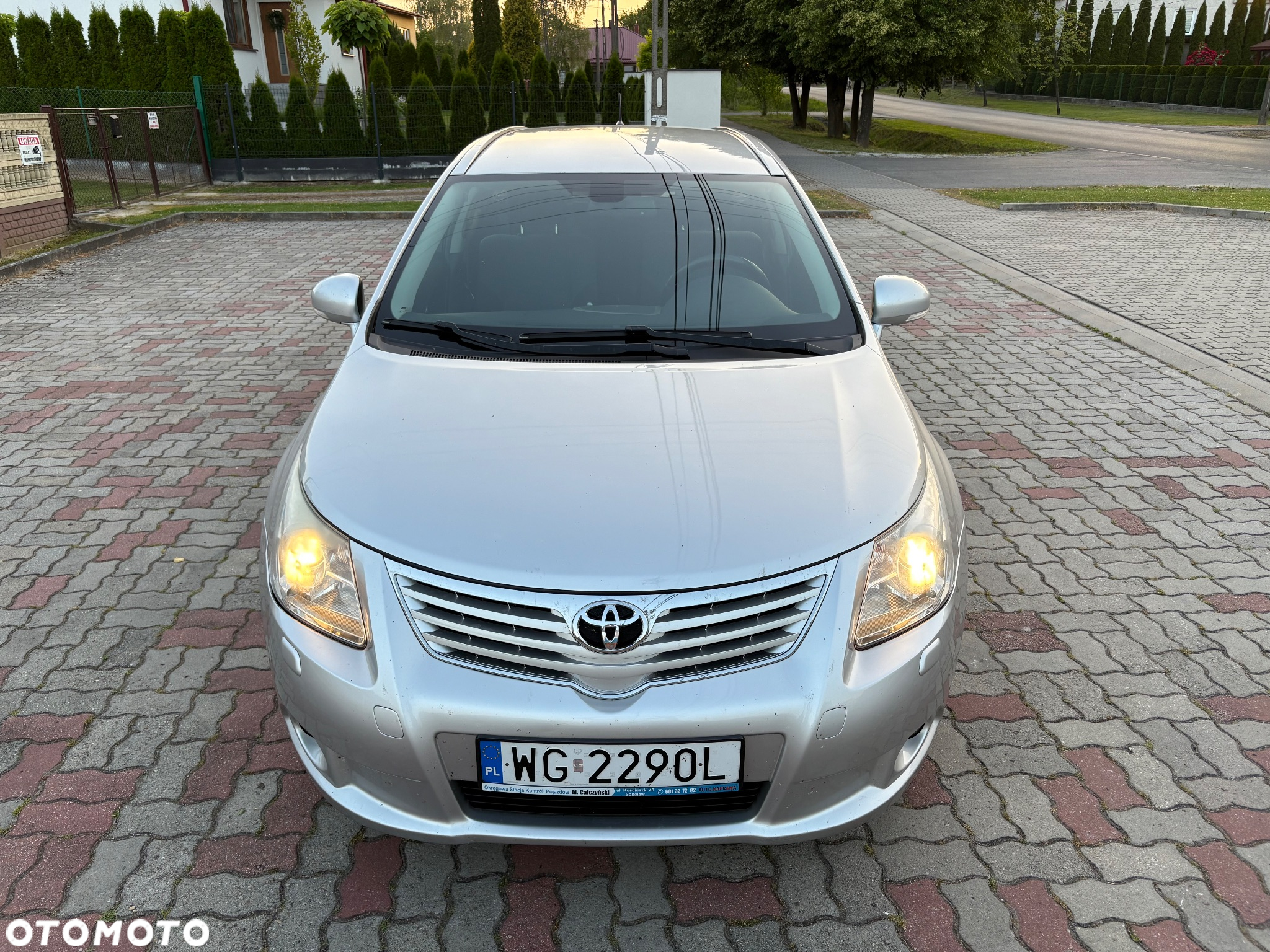 Toyota Avensis 2.0 D-4D Premium - 5