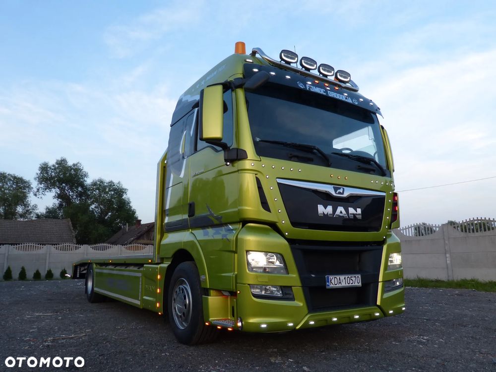 MAN TGX 18.400 POMOC DROGOWA / AUTOLAWETA / SPECJALNY / WERSJA TOP /  NOWY NAJAZD LORH 8.2 M / EURO 6 - 4