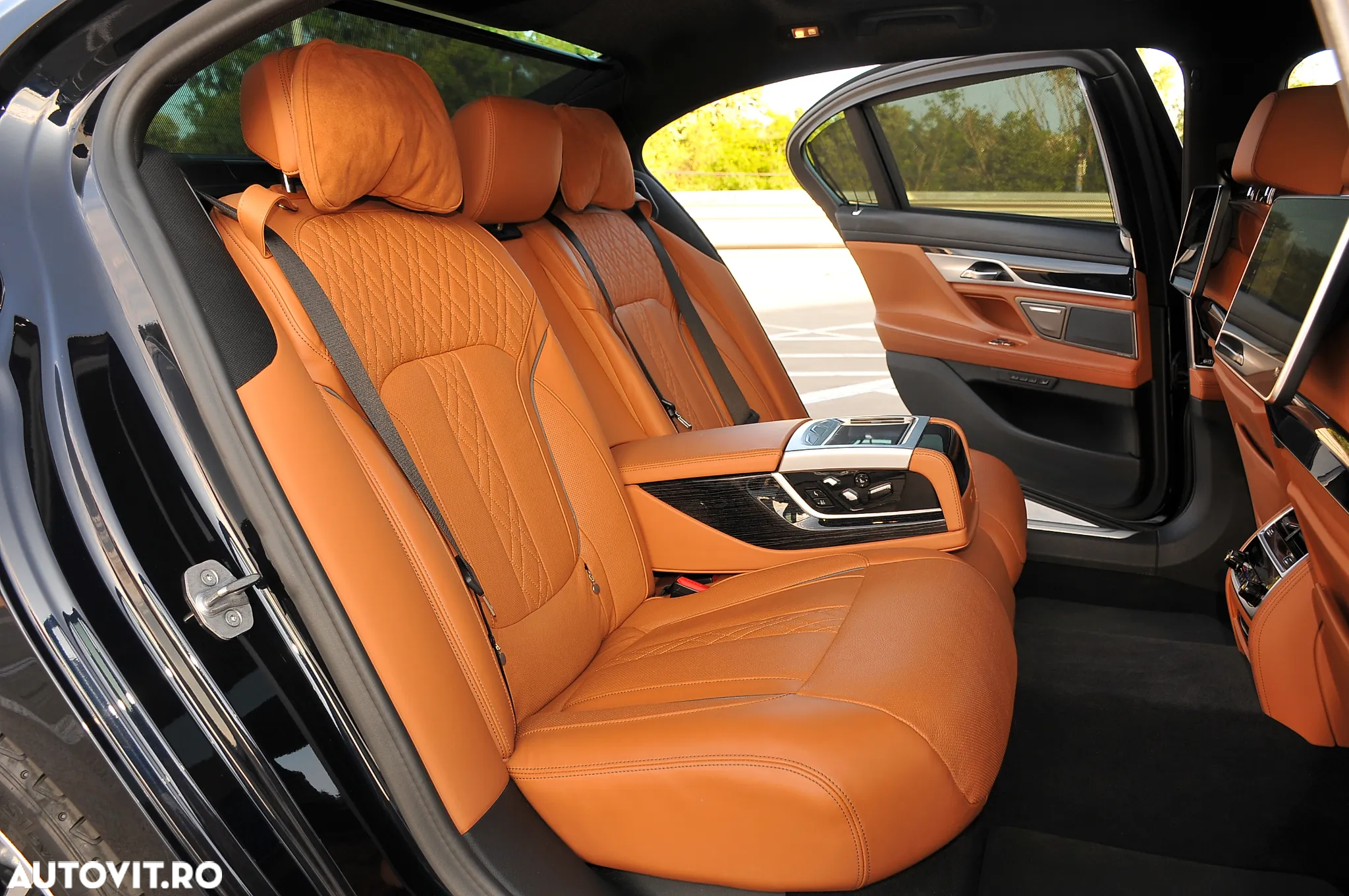 BMW Seria 7 745Le xDrive AT PHEV - 17