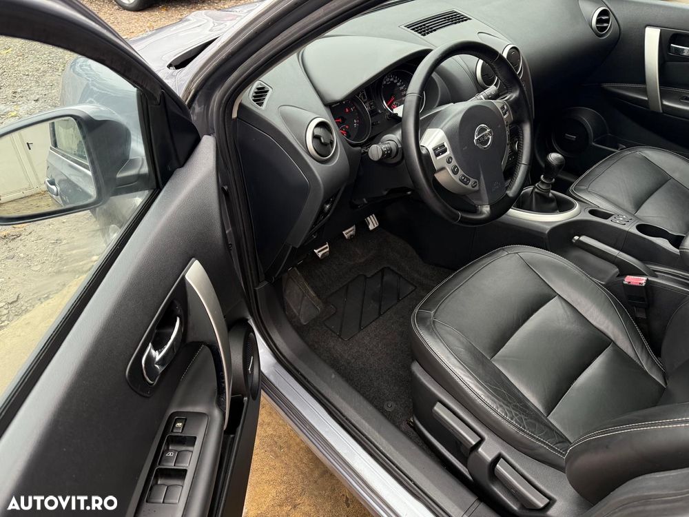 Nissan Qashqai+2 - 23