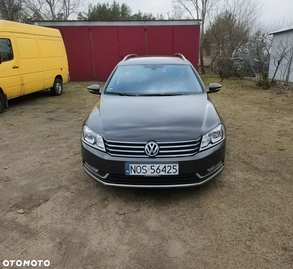 Volkswagen Passat 2.0 TDI DPF BlueMotion Technology Comfortline - 5