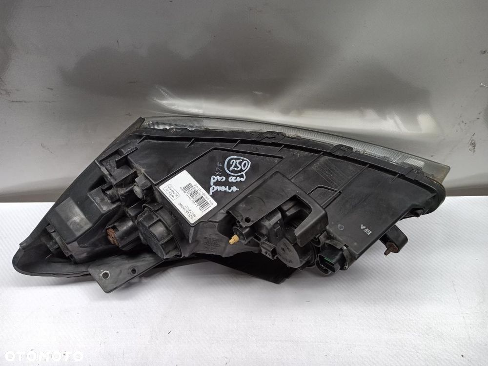 LAMPA PRZÓD  PRZEDNIA PRAWA KIA CEED PRO 921021H000 - 8