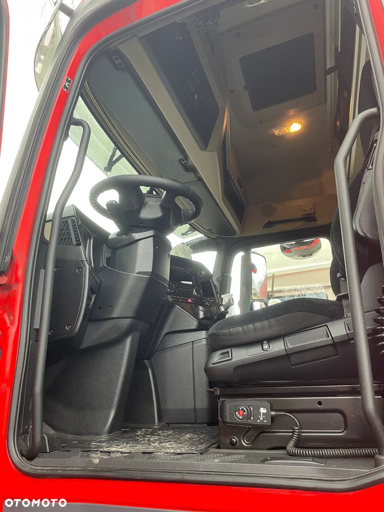 Mercedes-Benz ACTROSS MP4 - 7