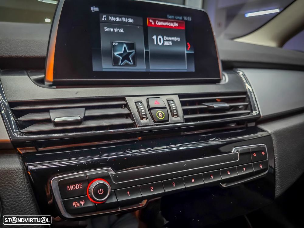 BMW 216 Gran Tourer d Aut. - 25