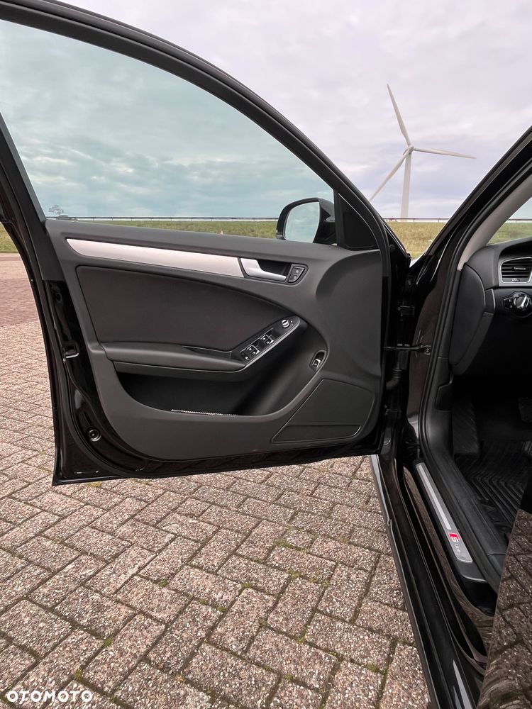 Audi A4 Avant 2.0 TDI DPF quattro S tronic S line Sportpaket - 17