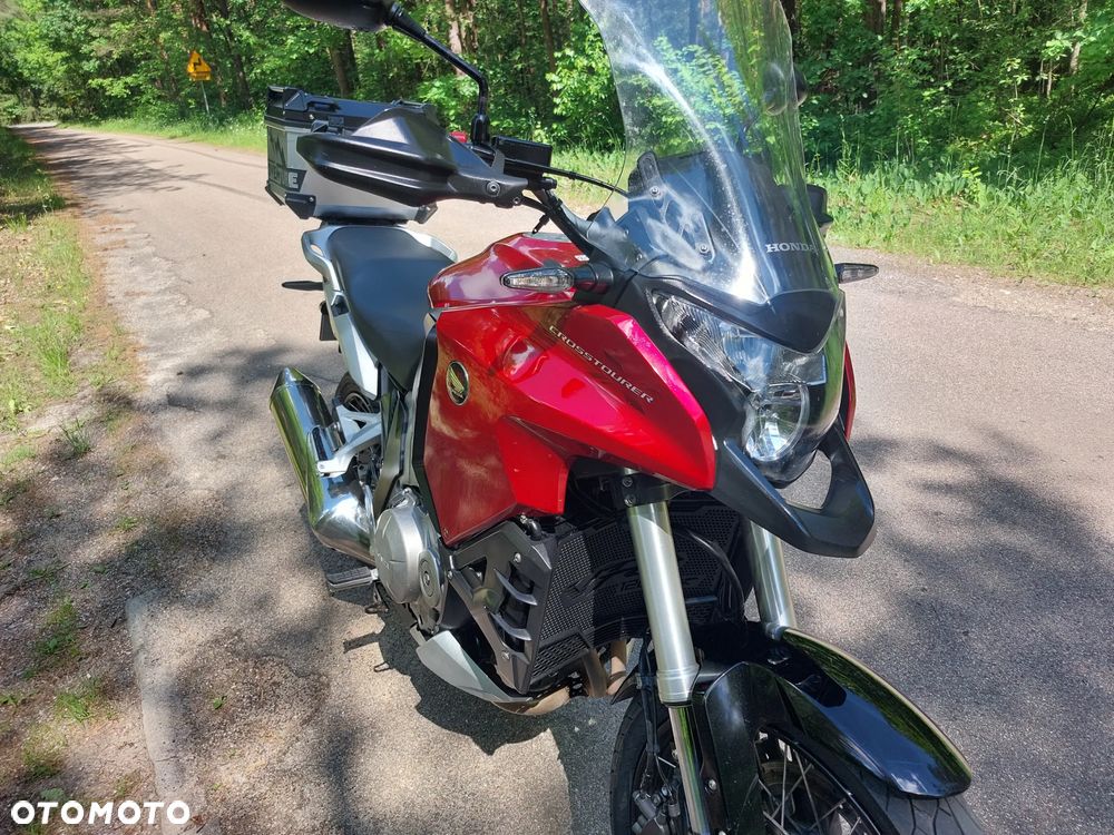 Honda VFR - 12