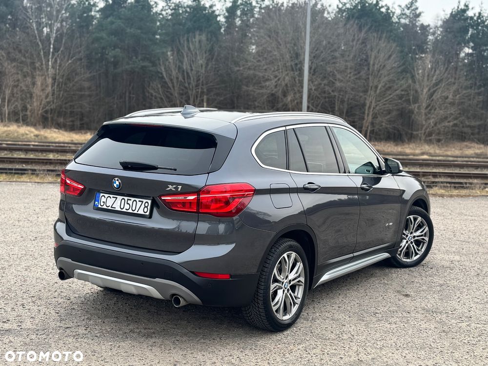 BMW X1 xDrive25i xLine - 10