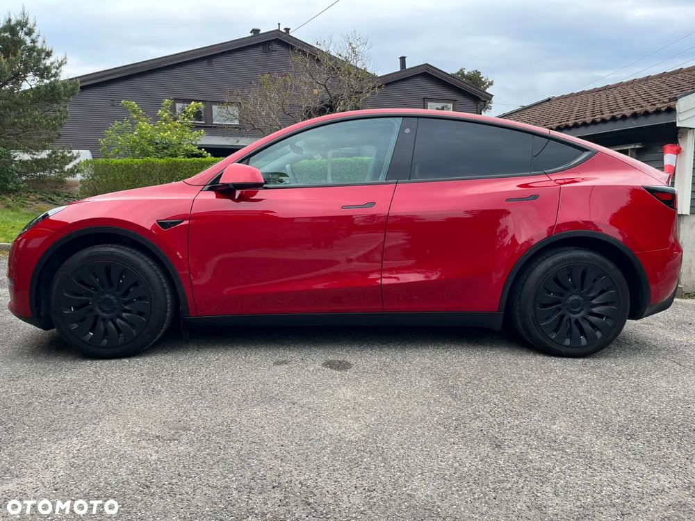 Tesla Model Y Long Range Dual Motor AWD - 6