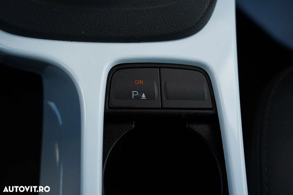 Ford Kuga 2.0 TDCi 4WD Individual - 14