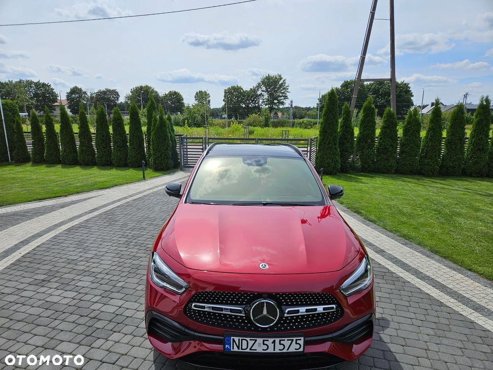 Mercedes-Benz GLA - 2