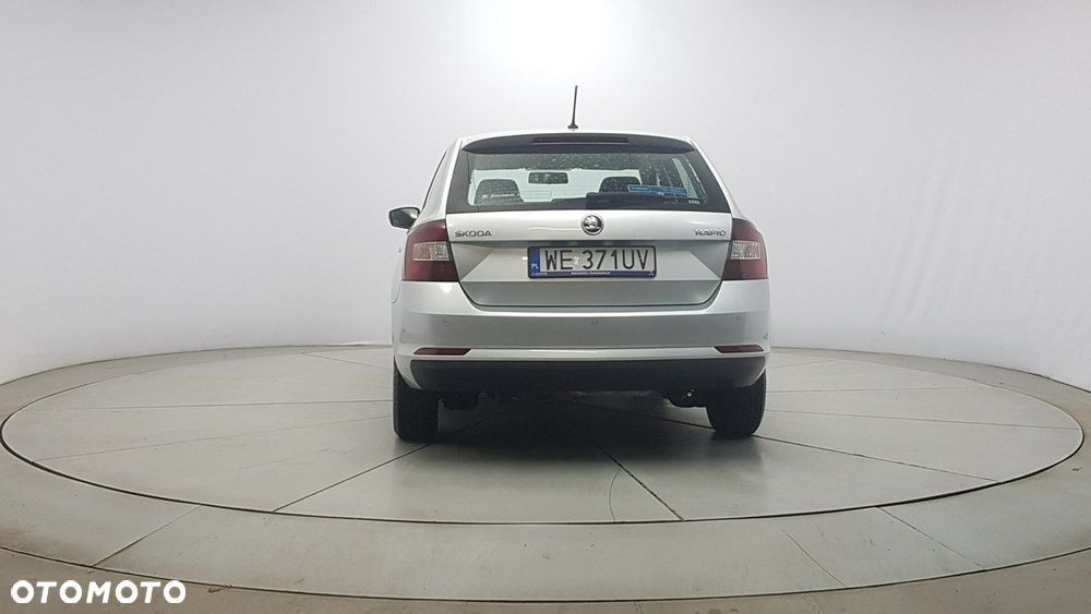 Skoda RAPID - 6