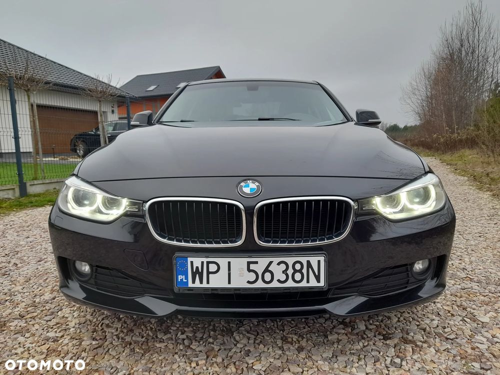 BMW Seria 3 316d Sport Line Shadow - 12