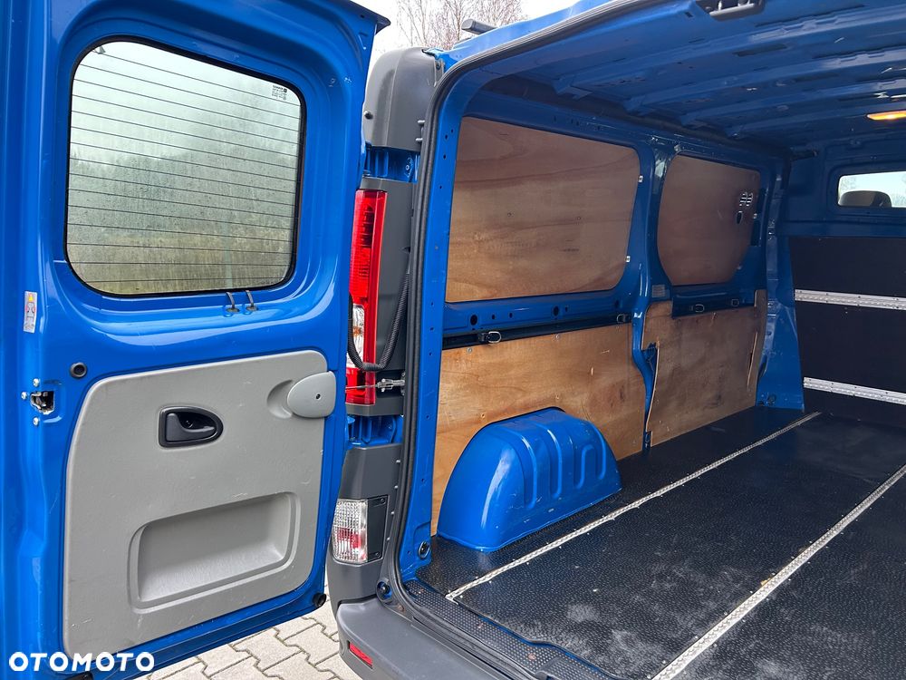 Renault Trafic - 13