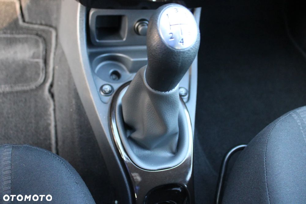 Dacia Duster 1.6 - 16