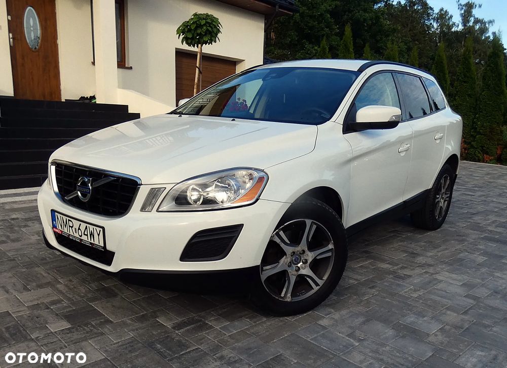 Volvo XC 60 2.4D AWD Momentum - 17