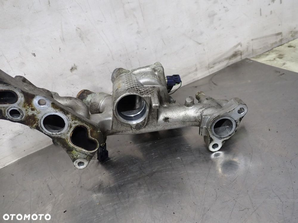OBUDOWA TERMOSTATU HONDA ACCORD VII 3.0VTEC - 10