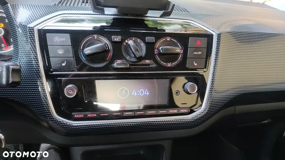 Volkswagen up! move - 18